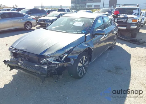 2021 Nissan Altima Sv Fwd z USA, uszkodzony, nr VIN 1N4BL4DV8MN361441